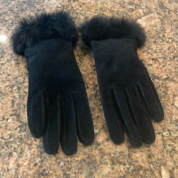 Ladies Black Suede Gloves w Rabbit (?) Fur Trim - sz S - EUC - Picture 1 of 6